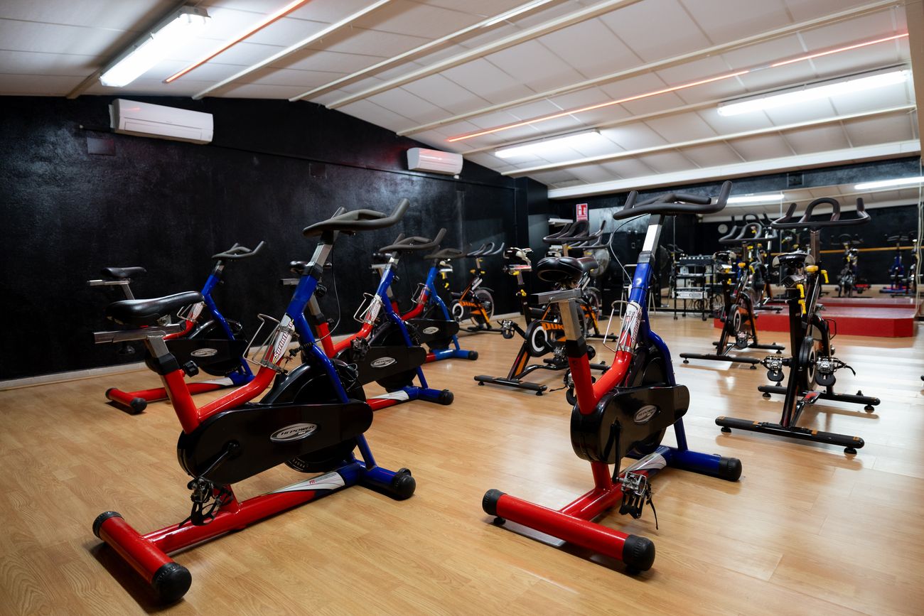 Sala de ciclo indoor de Impuls Sport Gym